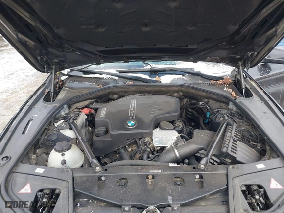 2012 BMW 5 Series 528i xDrive with VIN WBAXH5C54CDW07346, listed as a IAAI auction lot 41637038 with 176,101 mi miles. Bid and sale history available at carsss.com. Image 10.