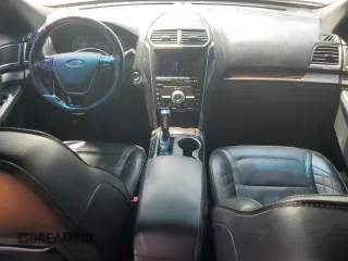2017 Ford Explorer Platinum с VIN 1FM5K8HT2HGA66951, выставлен на аукционе Copart как лот 61423675 с пробегом 205 686 миль миль и Списание • Salvage title. История ставок и продаж доступна на DreamBid. Изображение 8.
