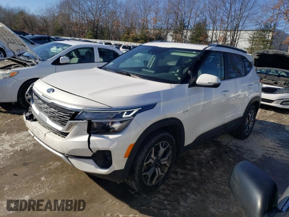 2021 Kia Seltos EX with VIN KNDERCAA2M7076840, listed as a Copart auction lot 44177135 with 41,650 mi miles and Salvage Title. Bid and sale history available at DreamBid. Image 1.