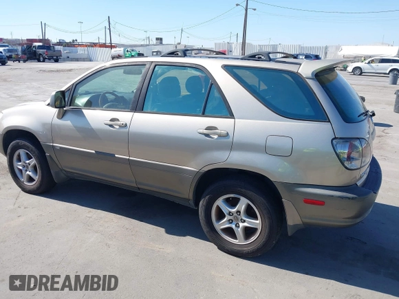 2002 Lexus RX 300 with VIN JTJHF10U920257684, listed as a IAAI auction lot 42088761 with 275,621 mi miles. Bid and sale history available at carsss.com. Image 3.