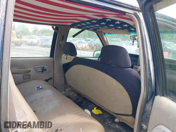 2000 GMC Sierra 3500 z VIN 1GTGC33R1YF502154, wystawiony jako IAAI lot #42183662 z przebiegiem 157 504 mil mil oraz . Historia ofert i sprzedaży dostępna na DreamBid. Obrazek 8.
