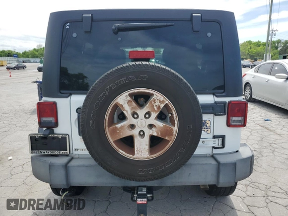 2018 Jeep Wrangler Unlimited Sport S with VIN 1C4BJWDG0JL821471, listed as a Copart auction lot 54175815 with 135,760 mi miles and Clean title. Bid and sale history available at DreamBid. Image 6.