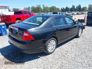 2010 Ford Fusion Hybrid с VIN 3FADP0L38AR338224, выставлен на аукционе IAAI как лот 42636474 с пробегом 118 378 миль миль и . История ставок и продаж доступна на DreamBid. Изображение 4.