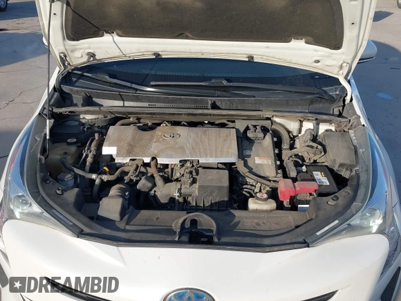 2017 Toyota Prius Two with VIN JTDKARFU4H3535752, listed as a IAAI auction lot 41975718 with 304,314 mi miles. Bid and sale history available at carsss.com. Image 10.