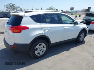 2014 Toyota RAV4 LE with VIN JTMZFREV0EJ020622, listed as a IAAI auction lot 42606275 with 41,645 mi miles and . Bid and sale history available at DreamBid. Image 4.