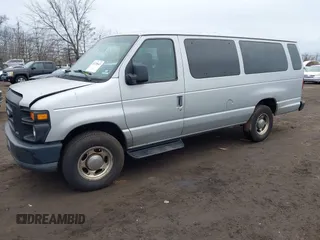 2011 Ford Econoline Passenger XL z VIN 1FBSS3BL4BDA30565, wystawiony jako IAAI lot #41718643 z przebiegiem 230 184 mil mil oraz . Historia ofert i sprzedaży dostępna na DreamBid. Obrazek 16.