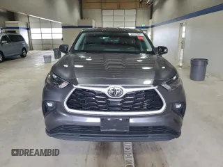 2022 Toyota Highlander LE z VIN 5TDBZRBH8NS596792, wystawiony jako Copart lot #56416845 z przebiegiem 40 761 mil mil oraz Szkoda całkowita • Salvage title. Historia ofert i sprzedaży dostępna na DreamBid. Obrazek 5.