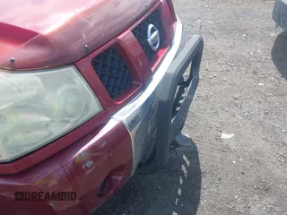 2007 Nissan Armada SE z VIN 5N1BA08AX7N720188, wystawiony jako IAAI lot #42211544 z przebiegiem 252 587 mil mil oraz . Historia ofert i sprzedaży dostępna na DreamBid. Obrazek 18.