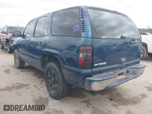 2006 Chevrolet Tahoe LS with VIN 1GNEC13V26R121022, listed as a IAAI auction lot 41714023 with 293,858 mi miles. Bid and sale history available at carsss.com. Image 3.