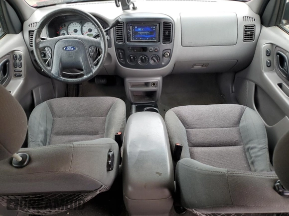 2002 Ford Escape XLT Choice with VIN 1FMCU04132KB16848, listed as a Copart auction lot 55266595 with 205,451 mi miles and Salvage title. Bid and sale history available at DreamBid. Image 8.