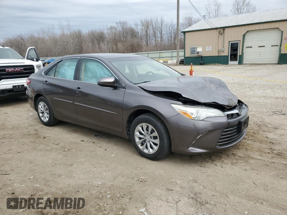 2015 Toyota Camry XLE with VIN 4T1BF1FK7FU906004, listed as a Copart auction lot 50957935 with 105,440 mi miles and Salvage Title. Bid and sale history available at carsss.com. Image 4.