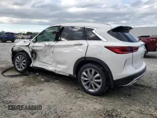 2022 Infiniti QX50 LUXE with VIN 3PCAJ5BA1NF107362, listed as a Copart auction lot 42688895 with 26,666 mi miles and Non Repairable. Bid and sale history available at carsss.com. Image 2.