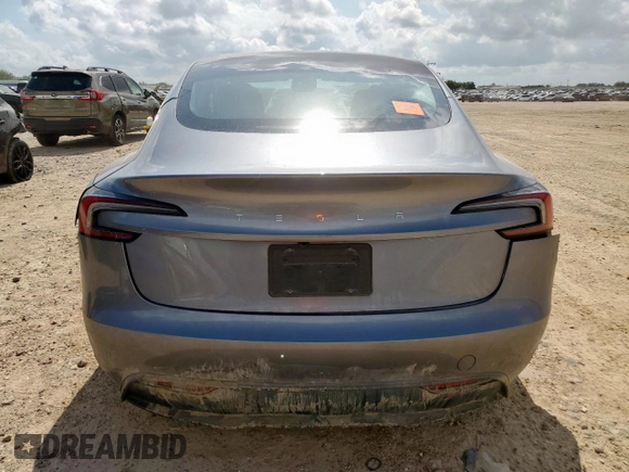 2025 Tesla Model 3 Long Range z VIN 5YJ3E1EA0SF878134, wystawiony jako Copart lot #59854975 z przebiegiem Nie podano mil oraz Szkoda całkowita • Salvage title. Historia ofert i sprzedaży dostępna na DreamBid. Obrazek 6.