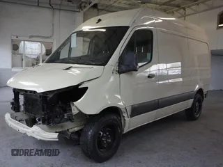 2022 Mercedes-Benz Sprinter Cargo Cargo with VIN W1Y40BHY1NT102318, listed as a Copart auction lot 44240465 with Not Provided miles and Salvage Title. Bid and sale history available at DreamBid. Image 2.