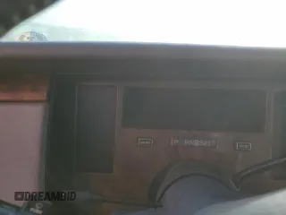 1995 Cadillac Fleetwood z VIN 1G6DW52P7SR706309, wystawiony jako Copart lot #76416794 z przebiegiem Nie podano mil oraz Szkody całkowita. Historia ofert i sprzedaży dostępna na DreamBid. Obrazek 9.