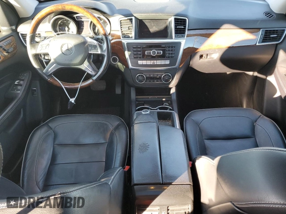 2012 Mercedes-Benz M 550 z VIN 4JGDA7DB3CA090841, wystawiony jako Copart lot #80319204 z przebiegiem 230 125 mil mil oraz Czysty tytuł • Clean title. Historia ofert i sprzedaży dostępna na DreamBid. Obrazek 8.