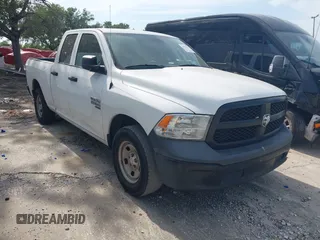 2020 Ram 1500 Tradesman z VIN 1C6RR6FGXLS117749, wystawiony jako IAAI lot #42084572 z przebiegiem 137 970 mil mil oraz . Historia ofert i sprzedaży dostępna na DreamBid. Obrazek 1.