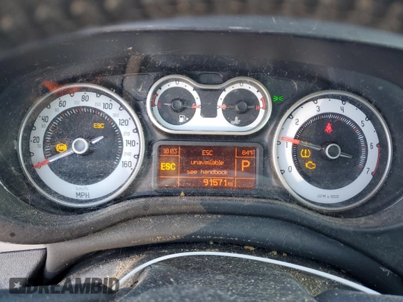 2014 FIAT 500L Easy with VIN ZFBCFABH6EZ002104, listed as a Copart auction lot 83943314 with 91,571 mi miles and Salvage Title. Bid and sale history available at DreamBid. Image 9.