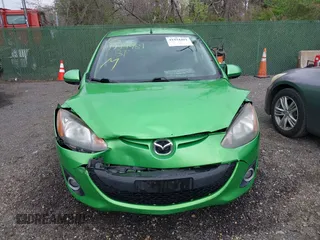 2011 Mazda 2 Sport with VIN JM1DE1HZ1B0119805, listed as a IAAI auction lot 41934481 with 122,679 mi miles. Bid and sale history available at carsss.com. Image 12.