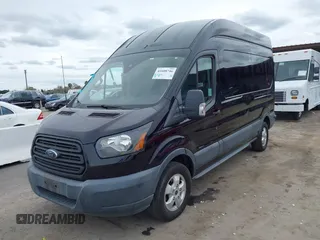2017 Ford Transit z VIN 1FTYR2XM0HKB54687, wystawiony jako IAAI lot #41608746 z przebiegiem 57 744 mil mil oraz . Historia ofert i sprzedaży dostępna na DreamBid. Obrazek 17.