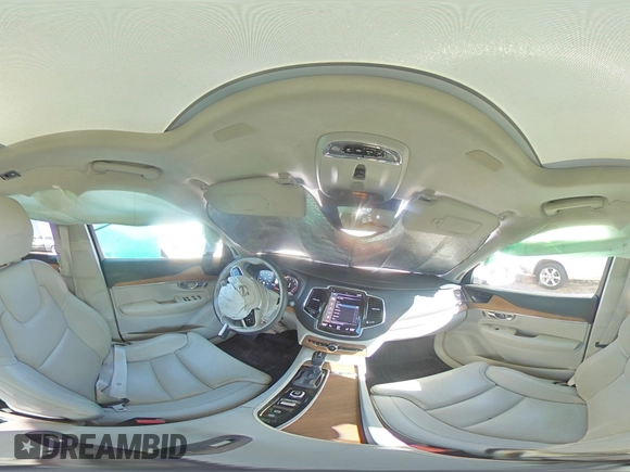 2020 Volvo XC90 Inscription with VIN YV4A221L4L1560943, listed as a Copart auction lot 76095854 with 46,931 mi miles and Salvage title. Bid and sale history available at DreamBid. Image 14.