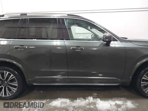 2018 Volvo XC90 Momentum with VIN YV4102XK1J1323053, listed as a IAAI auction lot 41145820 with 117,538 mi miles and . Bid and sale history available at DreamBid. Image 13.