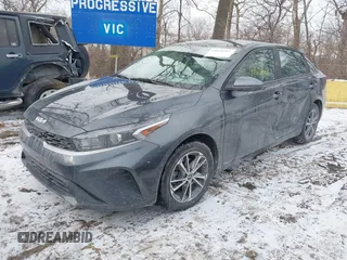 2022 Kia Forte LXS with VIN 3KPF24ADXNE435362, listed as a IAAI auction lot 41624362 with 54,930 mi miles and . Bid and sale history available at DreamBid. Image 17.