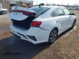2021 Kia Forte LXS z VIN 3KPF24AD2ME327400, wystawiony jako IAAI lot #41897888 z przebiegiem 103 248 mil mil oraz . Historia ofert i sprzedaży dostępna na DreamBid. Obrazek 4.