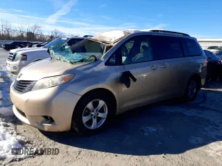 2013 Toyota Sienna LE AAS with VIN 5TDKK3DC2DS369082, listed as a Copart auction lot 88438605 with 159,082 mi miles and Salvage Title. Bid and sale history available at carsss.com. Image 1.