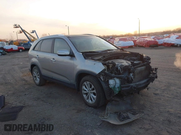 2014 Kia Sorento EX with VIN 5XYKUDA76EG459275, listed as a IAAI auction lot 41740999 with Not Provided miles. Bid and sale history available at carsss.com. Image 1.