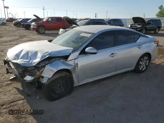 2019 Nissan Altima S z VIN 1N4BL4BV8KC239173, wystawiony jako Copart lot #56537485 z przebiegiem 130 240 mil mil oraz Szkody całkowita. Historia ofert i sprzedaży dostępna na DreamBid. Obrazek 1.