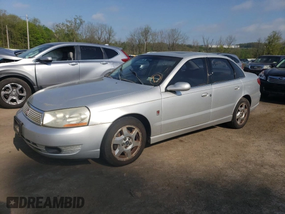 2005 Saturn L z VIN 1G8JD54R65Y501850, wystawiony jako Copart lot #53399664 z przebiegiem 56 759 mil mil oraz Czysty tytuł • Clean title. Historia ofert i sprzedaży dostępna na DreamBid. Obrazek 1.