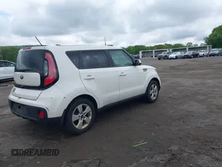 2019 Kia Soul z VIN KNDJN2A20K7656081, wystawiony jako IAAI lot #42272939 z przebiegiem 140 223 mil mil oraz . Historia ofert i sprzedaży dostępna na DreamBid. Obrazek 4.