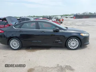 2013 Ford Fusion SE Hybrid with VIN 3FA6P0LU8DR272179, listed as a IAAI auction lot 42058668 with 177,023 mi miles and . Bid and sale history available at DreamBid. Image 13.
