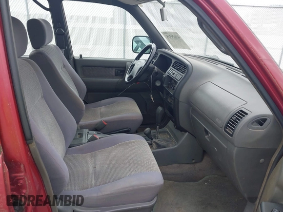 1999 Isuzu Trooper S with VIN JACDJ58X8X7920942, listed as a IAAI auction lot 42029335 with 164,186 mi miles and . Bid and sale history available at DreamBid. Image 5.