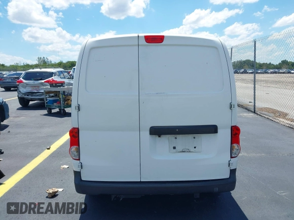 2015 Nissan NV200 SV with VIN 3N6CM0KN2FK736494, listed as a IAAI auction lot 42246762 with Not provided miles and . Bid and sale history available at DreamBid. Image 17.