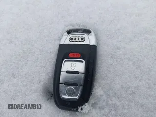 2013 Audi A6 Premium Plus z VIN WAUGFAFC2DN022656, wystawiony jako IAAI lot #41555265 z przebiegiem 93 656 mil mil oraz . Historia ofert i sprzedaży dostępna na DreamBid. Obrazek 11.