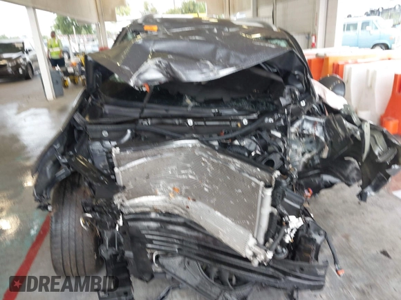 2021 Volkswagen Atlas SE z VIN 1V2JE2CA8MC237781, wystawiony jako IAAI lot #42404797 z przebiegiem Nie podano mil oraz . Historia ofert i sprzedaży dostępna na DreamBid. Obrazek 6.