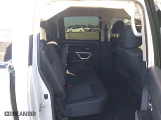 2018 Nissan Titan SV with VIN 1N6AA1EK1JN531078, listed as a IAAI auction lot 41358695 with 93,533 mi miles. Bid and sale history available at carsss.com. Image 8.
