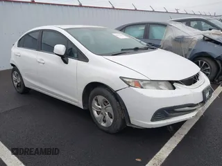 2013 Honda Civic LX z VIN 19XFB2F56DE219576, wystawiony jako IAAI lot #38337962 z przebiegiem 114 762 mil mil oraz . Historia ofert i sprzedaży dostępna na DreamBid. Obrazek 1.
