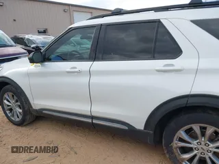 2022 Ford Explorer XLT with VIN 1FMSK7DH1NGA36608, listed as a IAAI auction lot 41683244 with 72,662 mi miles. Bid and sale history available at carsss.com. Image 14.