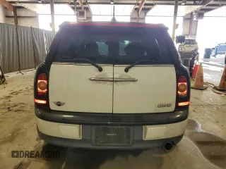 2010 MINI Clubman z VIN WMWML3C57ATX37968, wystawiony jako Copart lot #59858795 z przebiegiem 166 591 mil mil oraz Szkoda całkowita • Salvage title. Historia ofert i sprzedaży dostępna na DreamBid. Obrazek 6.