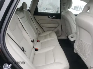 2018 Volvo XC60 Momentum with VIN LYV102RK1JB087884, listed as a Copart auction lot 49696925 with 34,601 mi miles and Salvage Title. Bid and sale history available at carsss.com. Image 11.