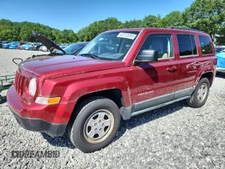 2011 Jeep Patriot Latitude with VIN 1J4NF1GB9BD197824, listed as a Copart auction lot 62212095 with 155,746 mi miles and Clean title. Bid and sale history available at DreamBid. Image 1.