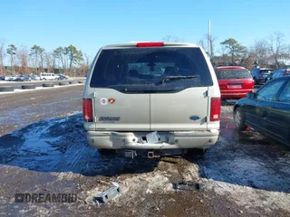 2005 Ford Excursion Limited с VIN 1FMNU43S85ED45734, выставлен на аукционе IAAI как лот 41414423 с пробегом 210 259 миль миль и . История ставок и продаж доступна на DreamBid. Изображение 16.