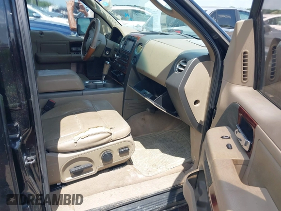 2005 Ford F-150 XLT with VIN 1FTPW12525KD00467, listed as a IAAI auction lot 42663189 with 329,613 mi miles and . Bid and sale history available at DreamBid. Image 5.