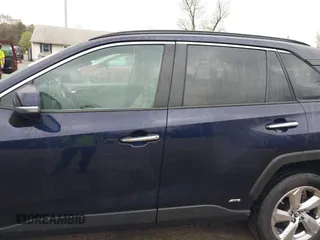2020 Toyota RAV4 Hybrid Limited with VIN 4T3DWRFV1LU005327, listed as a IAAI auction lot 41886432 with 13,107 mi miles. Bid and sale history available at carsss.com. Image 15.