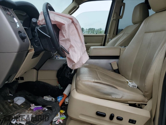 2017 Ford Expedition Limited z VIN 1FMJU1KT5HEA14847, wystawiony jako Copart lot #52169475 z przebiegiem 174 258 mil mil oraz Szkoda całkowita • Salvage title. Historia ofert i sprzedaży dostępna na DreamBid. Obrazek 7.