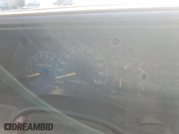 1998 Chevrolet Silverado 1500 with VIN 2GCEK19R1W1183316, listed as a Copart auction lot 49332835 with Not Provided miles and Clean Title. Bid and sale history available at DreamBid. Image 9.