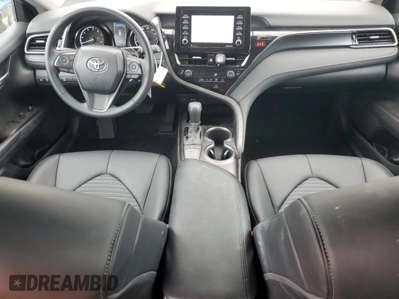 2022 Toyota Camry SE with VIN 4T1G11AK4NU058724, listed as a Copart auction lot 53511615 with 63,235 mi miles and Salvage Title. Bid and sale history available at DreamBid. Image 8.